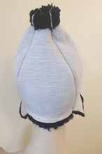 Load image into Gallery viewer, Black and Cream Stokie
