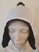 Load image into Gallery viewer, Black and Cream Stokie