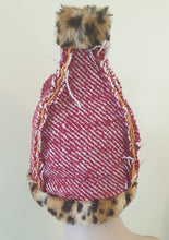 Load image into Gallery viewer, Red and White Strip Swanky Stokie